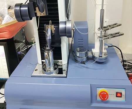 Fabrictest machine for tensile strength